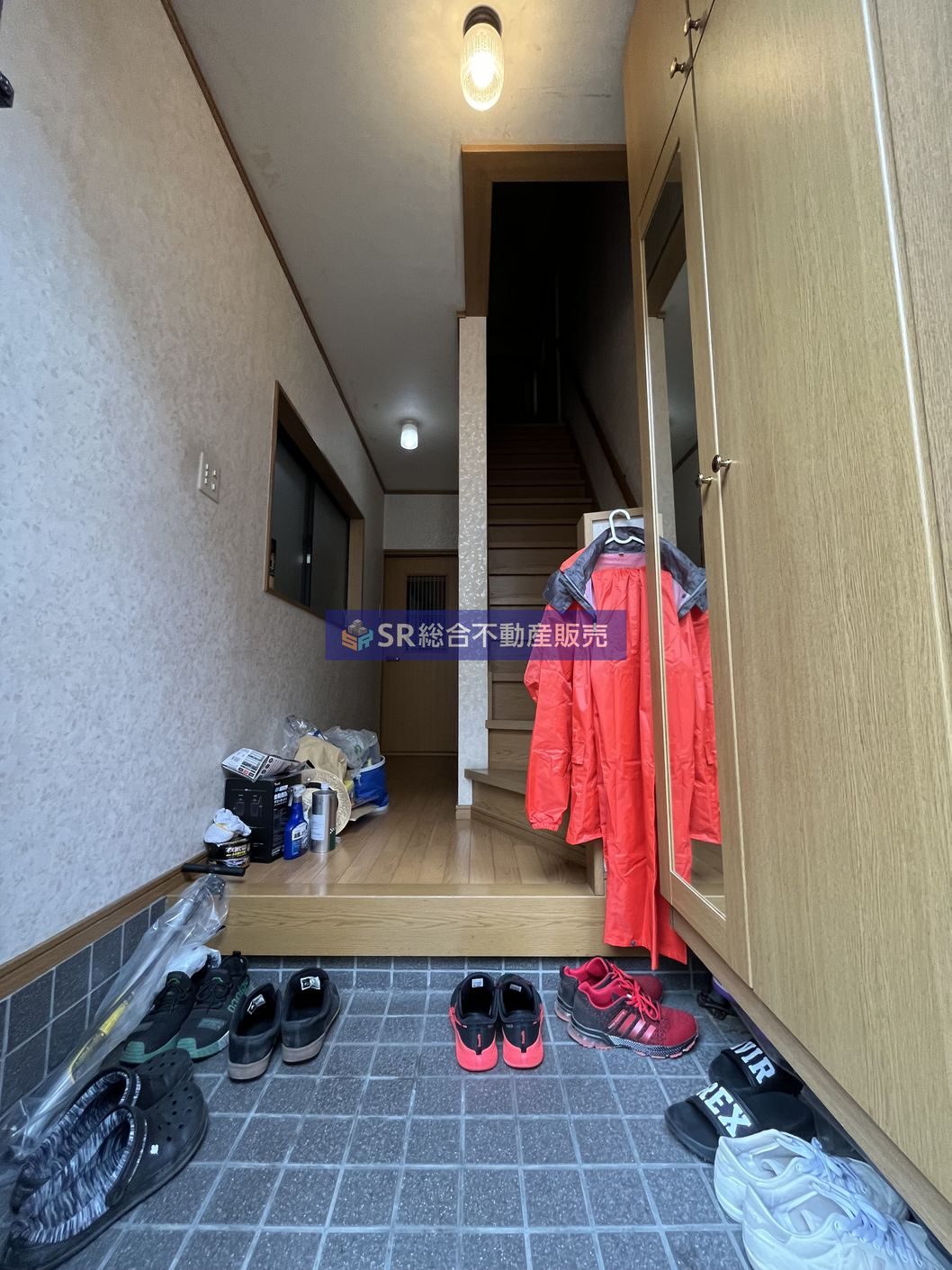 売主様居住中につき、事前予約必須です(玄関) 売主様居住中につき、事前予約必須です(玄関)