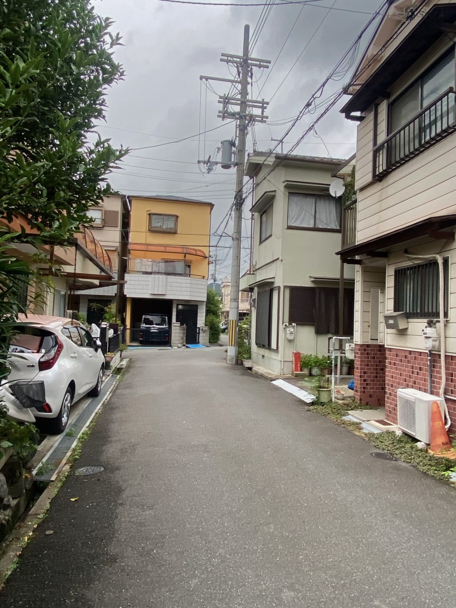 (前面道路を含む周辺環境) (前面道路を含む周辺環境)