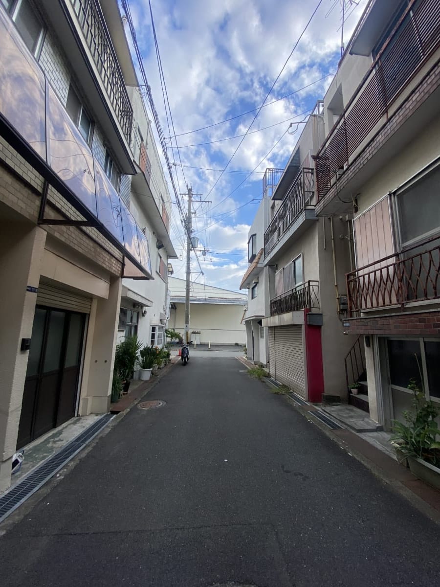 (前面道路を含む周辺環境) (前面道路を含む周辺環境)