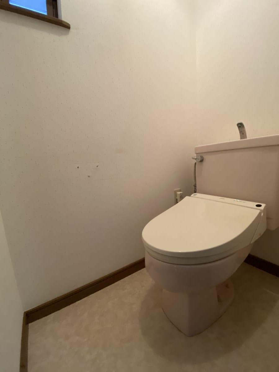 (トイレ) (トイレ)