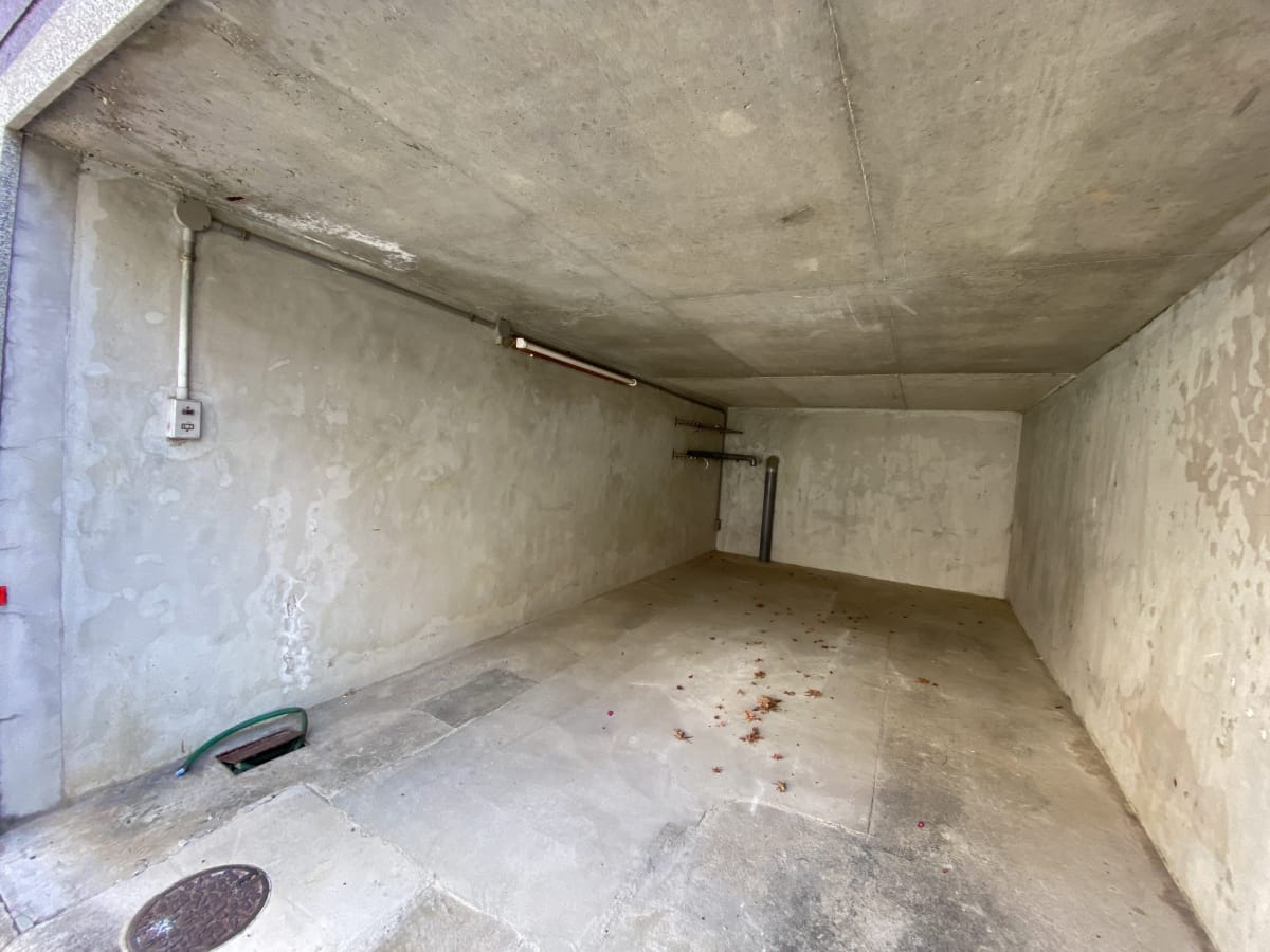 (駐車場) (駐車場)