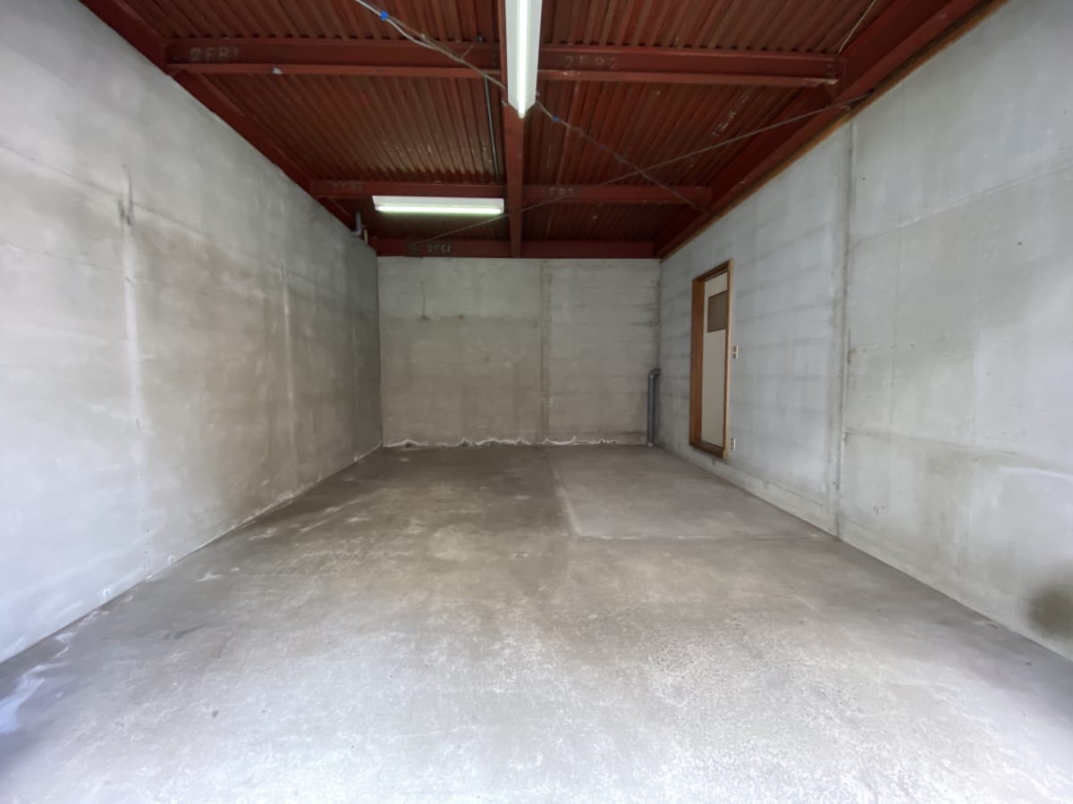 (駐車場) (駐車場)