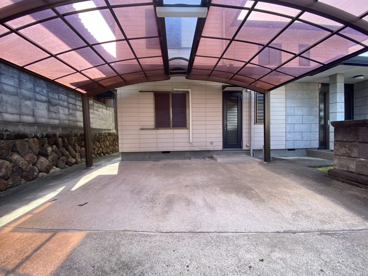 (駐車場) (駐車場)