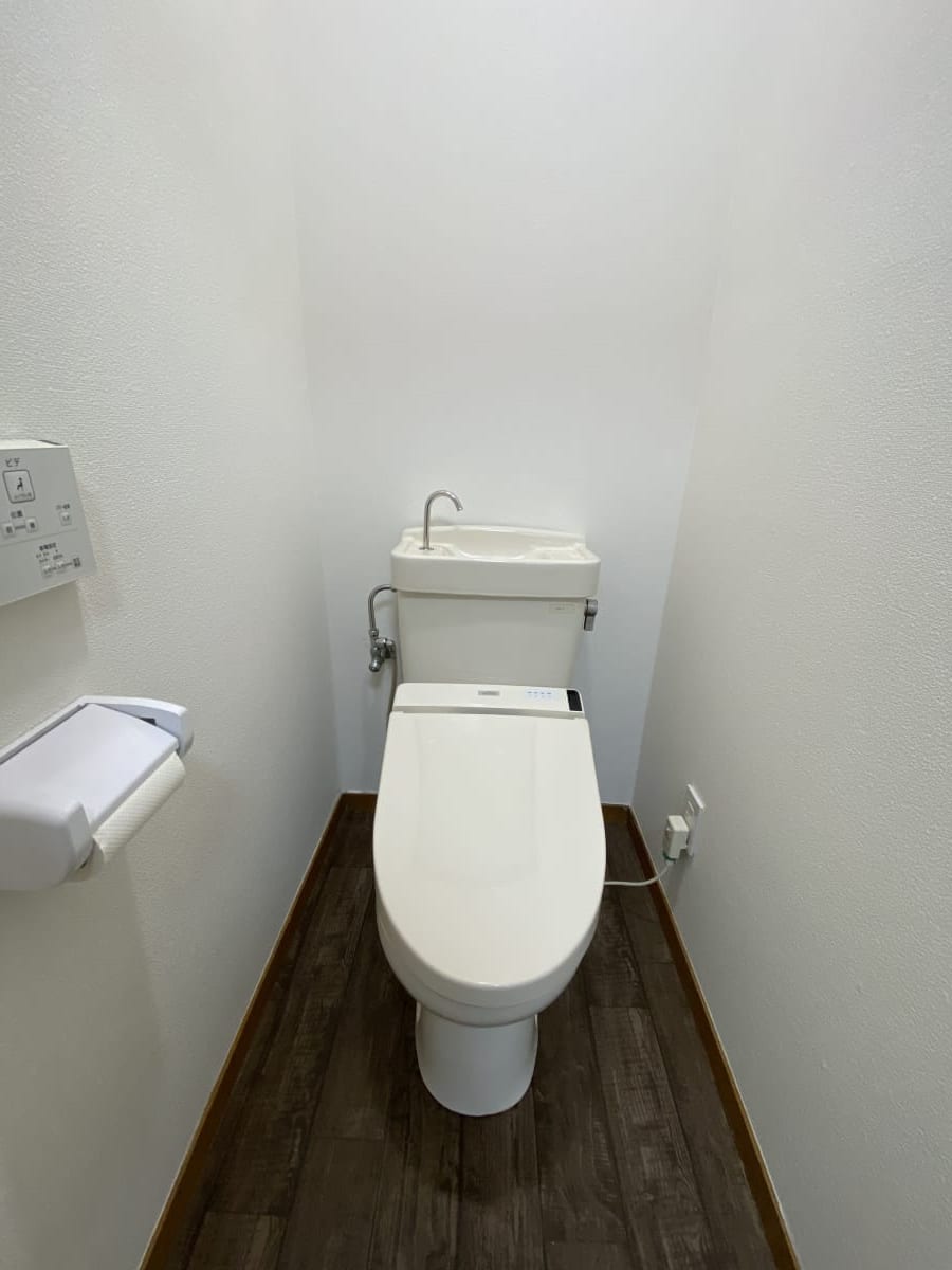 (トイレ) (トイレ)