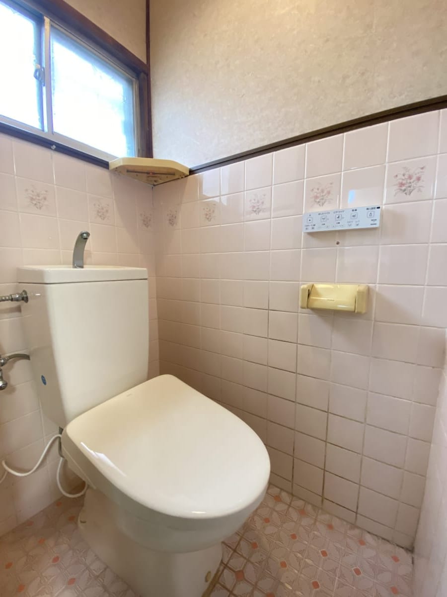 (トイレ) (トイレ)