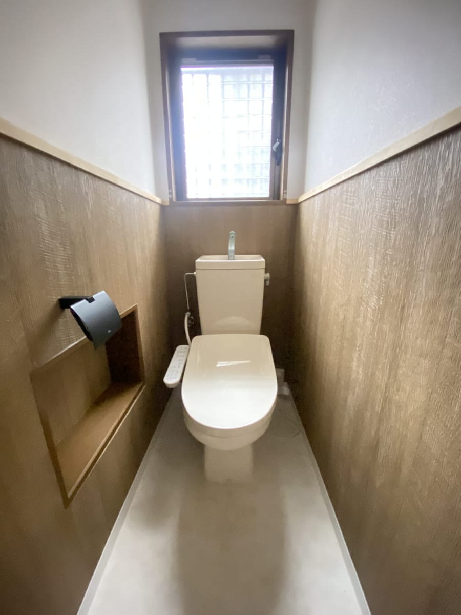 (トイレ) (トイレ)