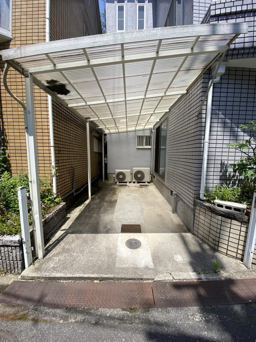 (駐車場) (駐車場)