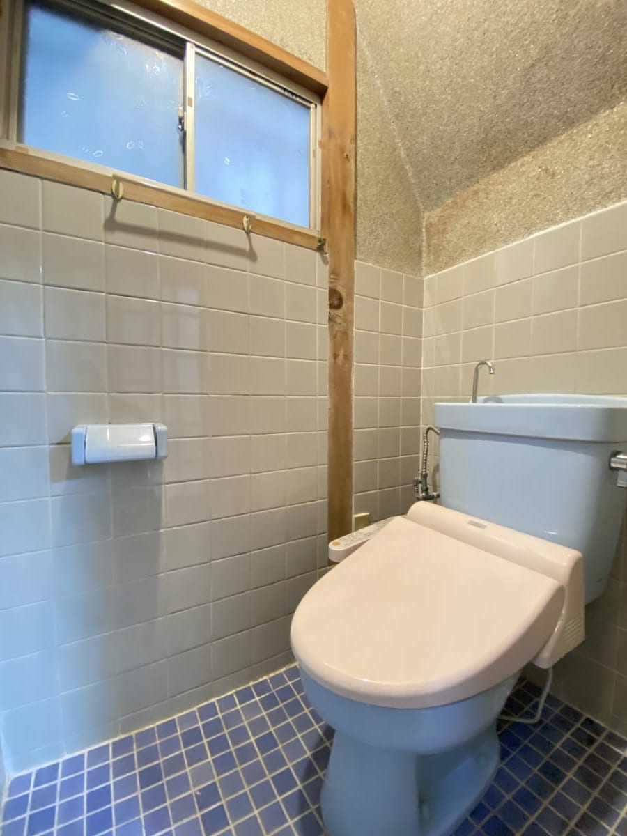 (トイレ) (トイレ)