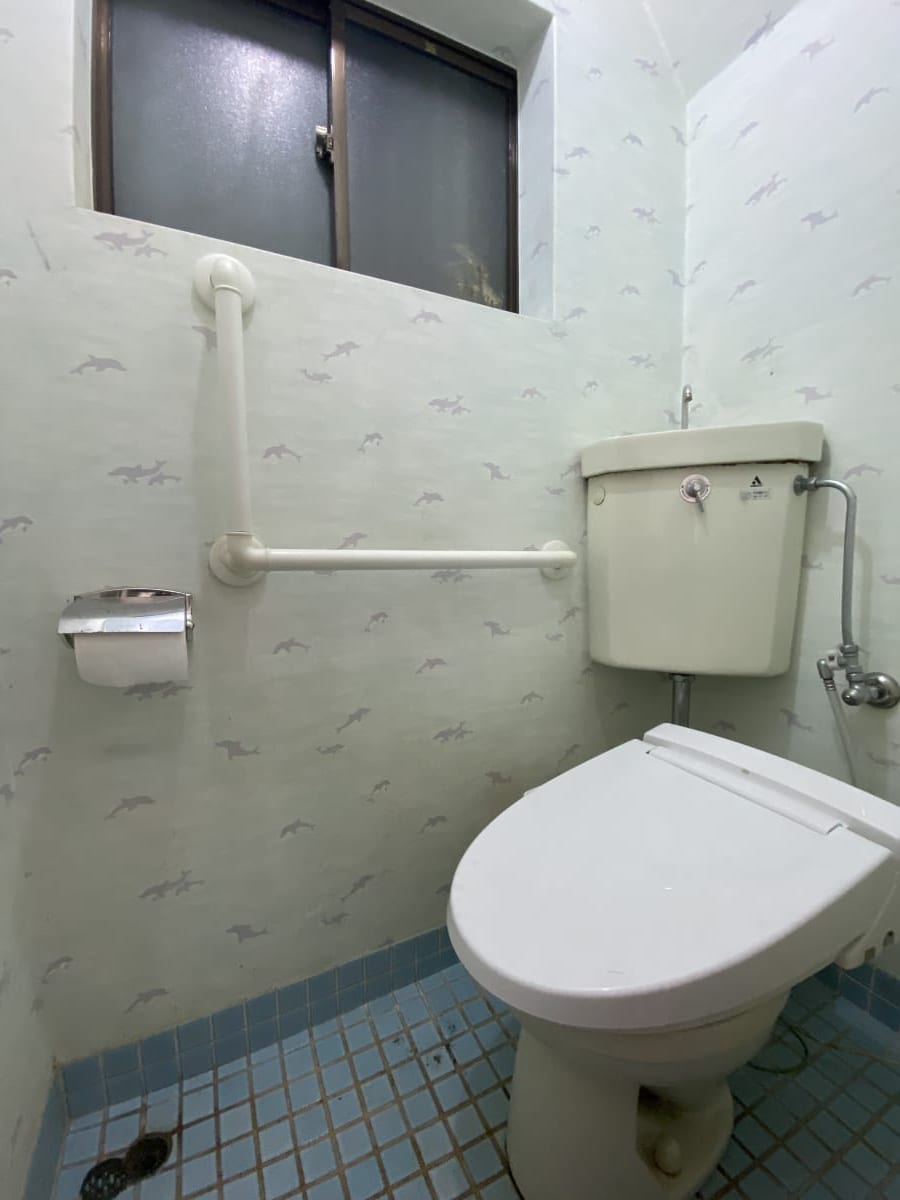 (トイレ) (トイレ)