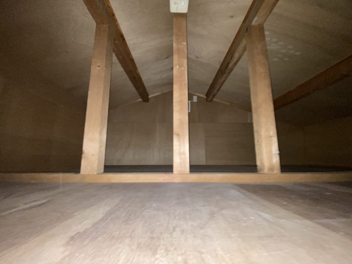 屋根裏収納(収納) 屋根裏収納(収納)