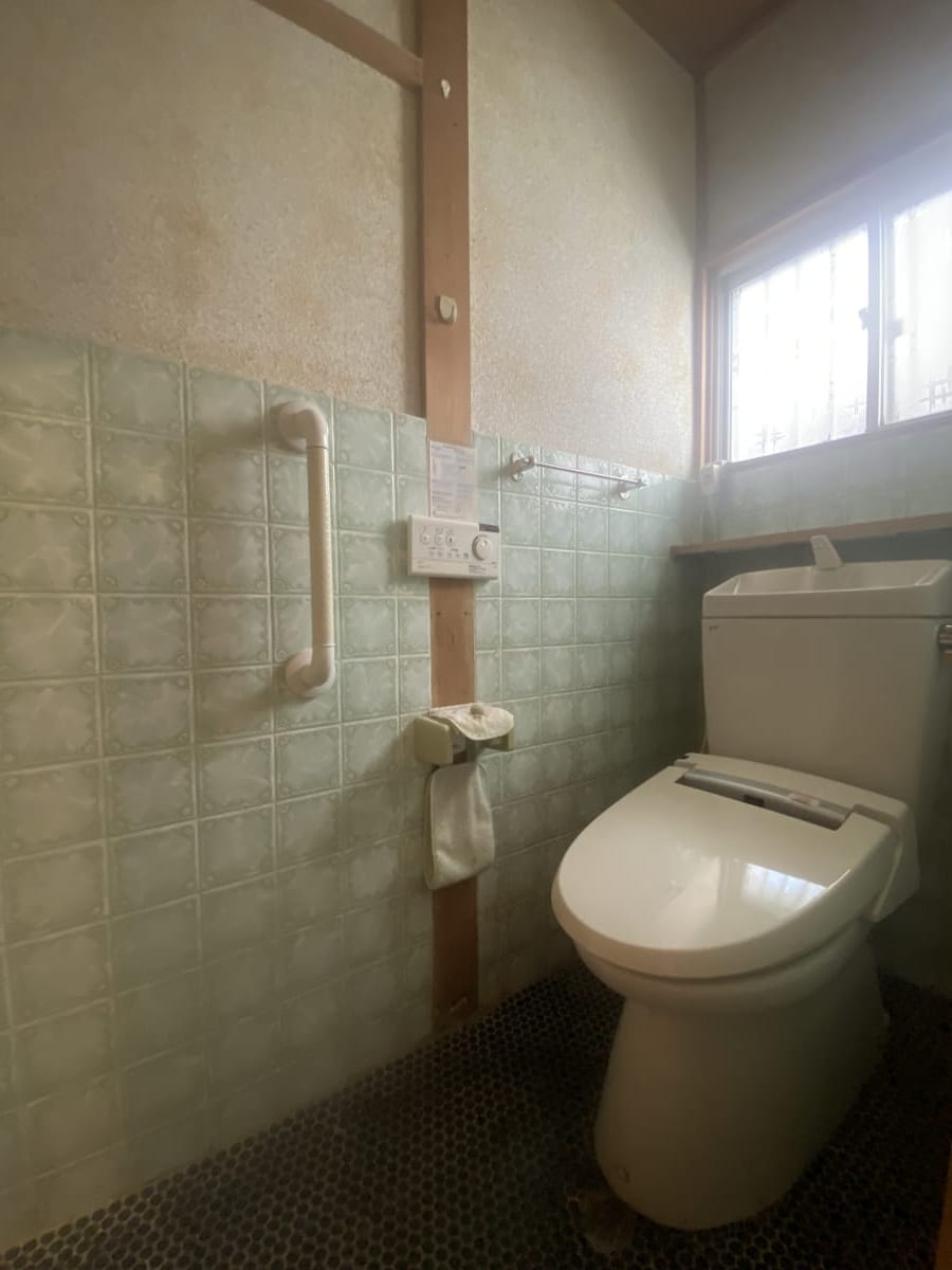 (トイレ) (トイレ)