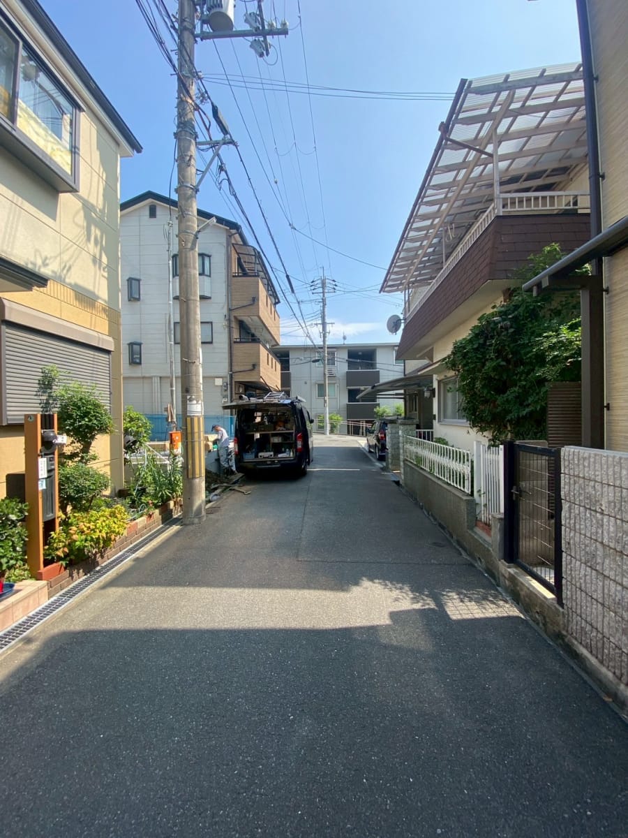 (前面道路を含む周辺環境) (前面道路を含む周辺環境)