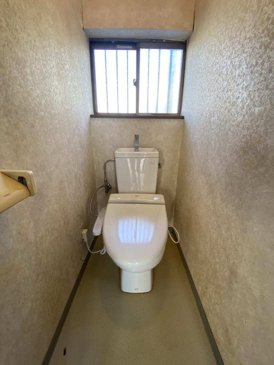 (トイレ) (トイレ)