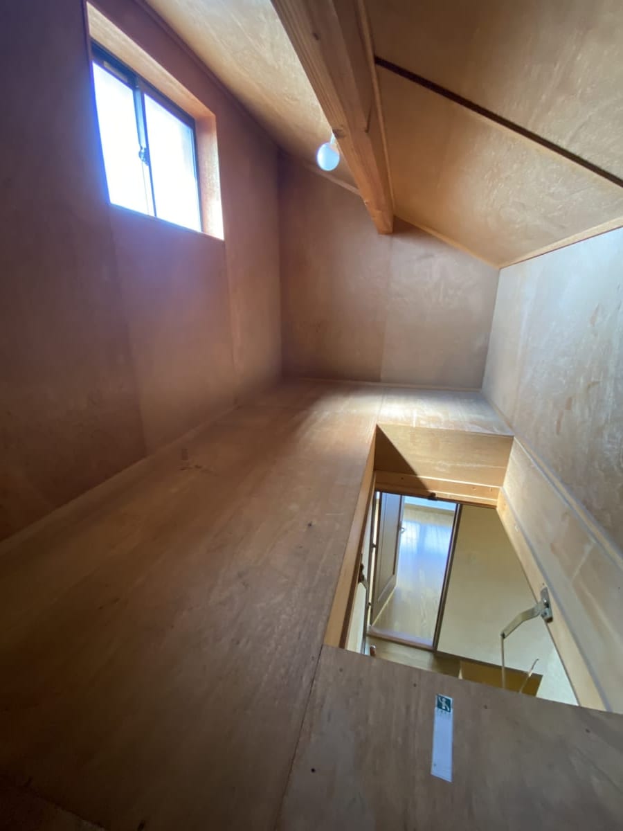 屋根裏収納(収納) 屋根裏収納(収納)