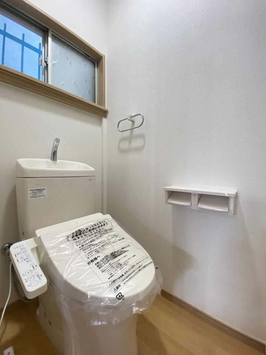 (トイレ) (トイレ)