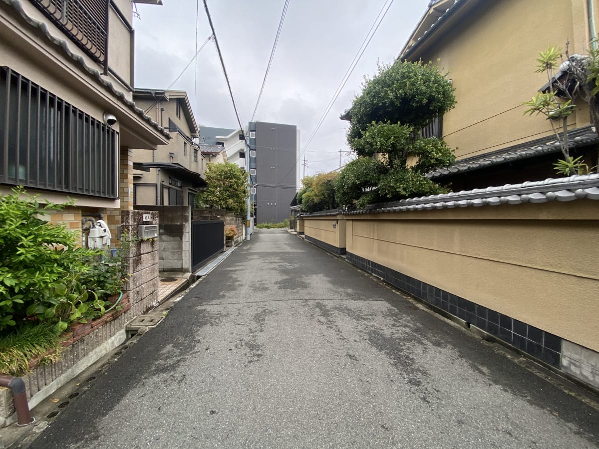 (前面道路を含む周辺環境) (前面道路を含む周辺環境)