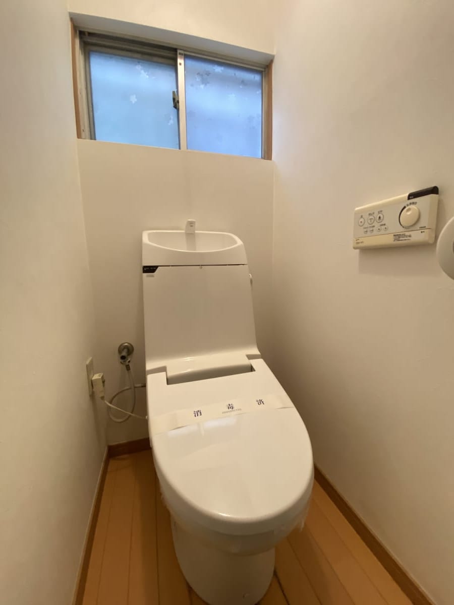 (トイレ) (トイレ)