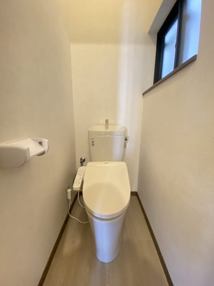 (トイレ) (トイレ)