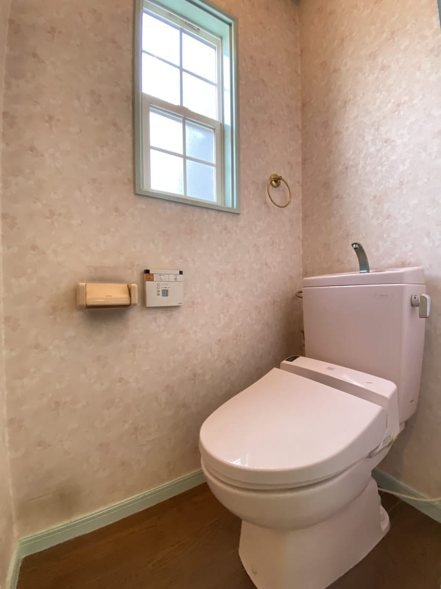 (トイレ) (トイレ)