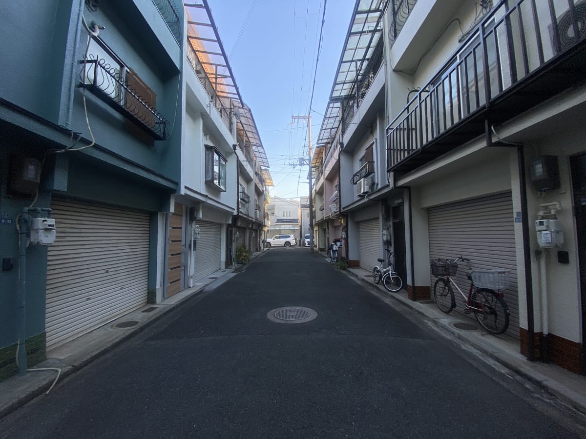 (前面道路を含む周辺環境) (前面道路を含む周辺環境)