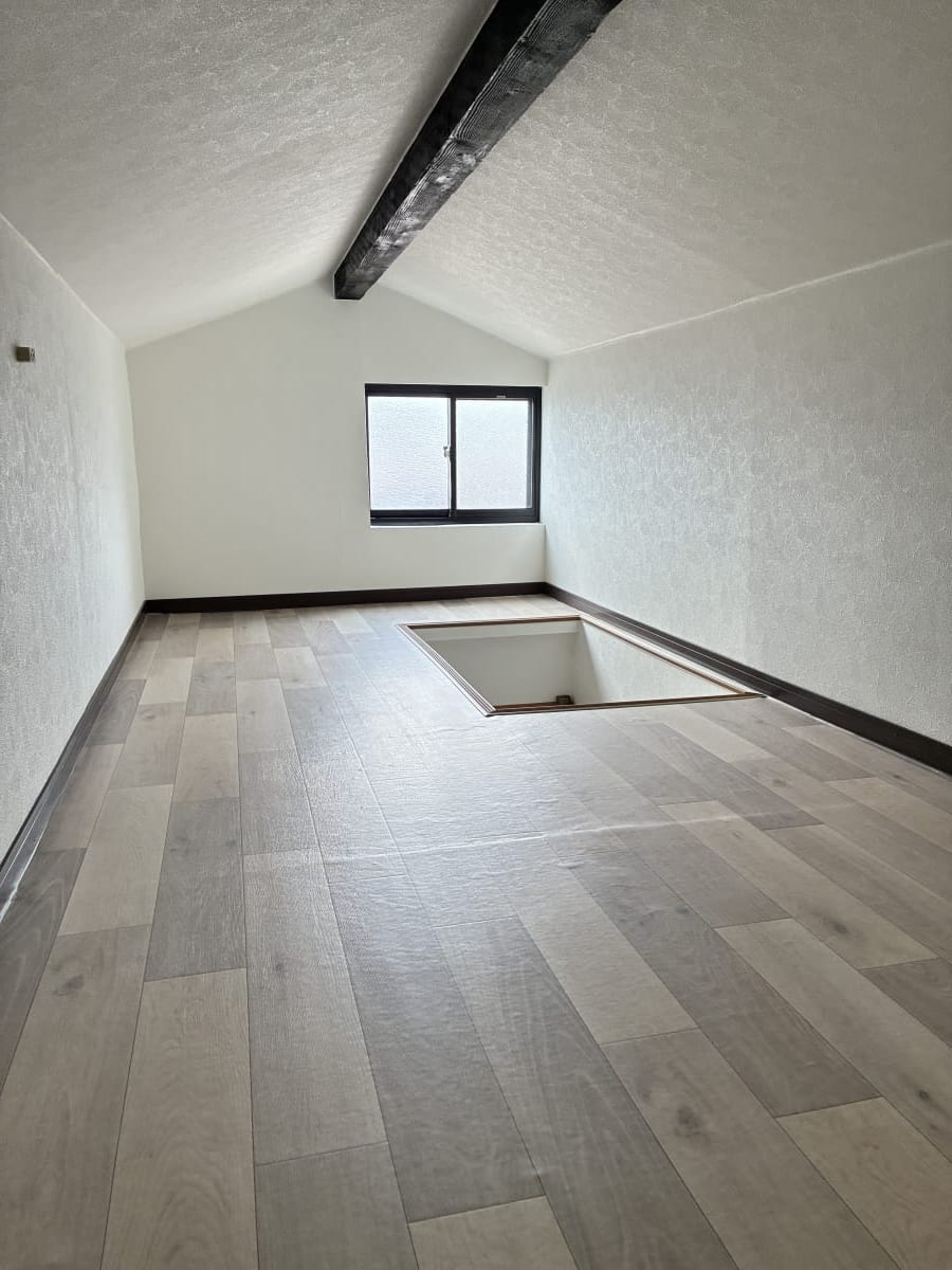 屋根裏収納(収納) 屋根裏収納(収納)