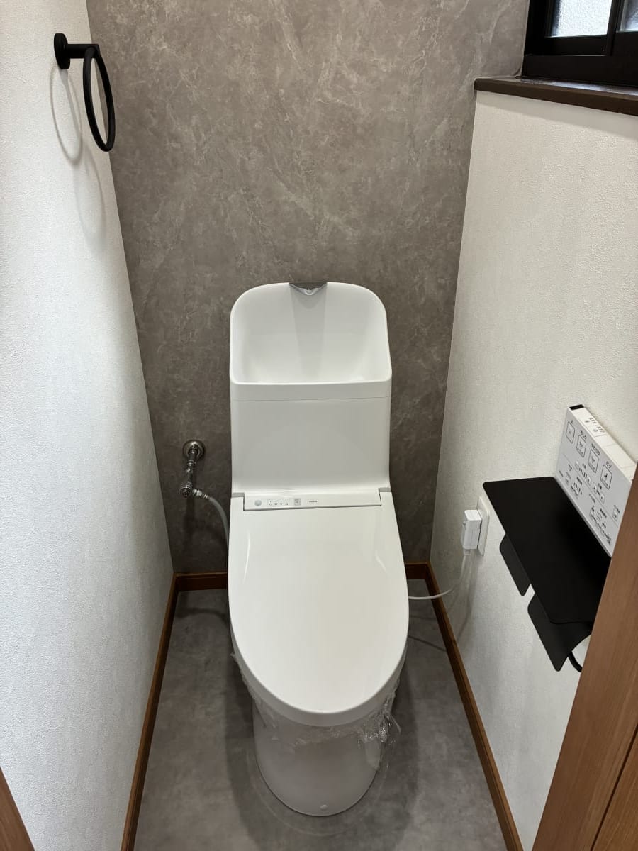 (トイレ) (トイレ)