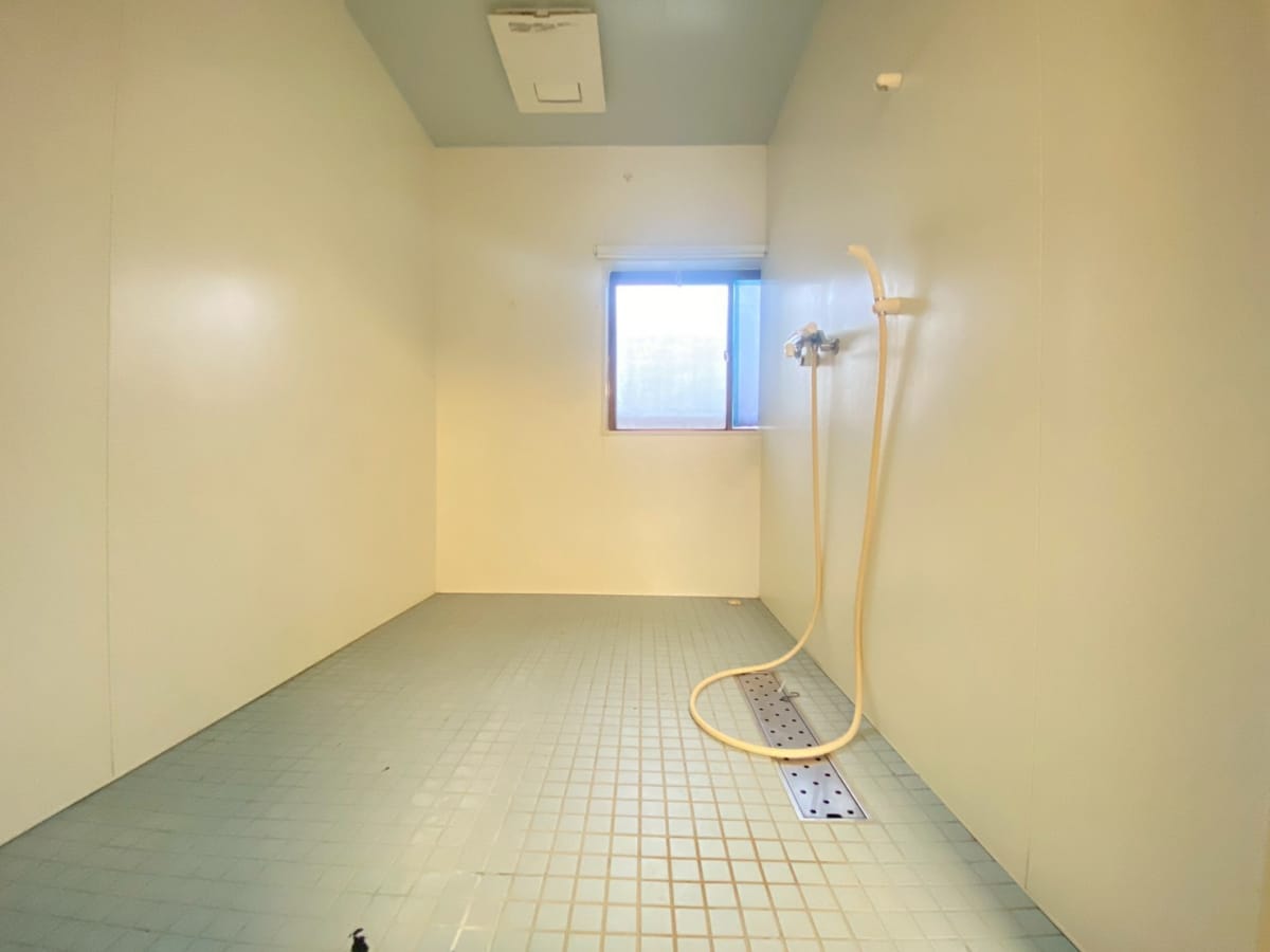 シャワールーム(風呂) シャワールーム(風呂)