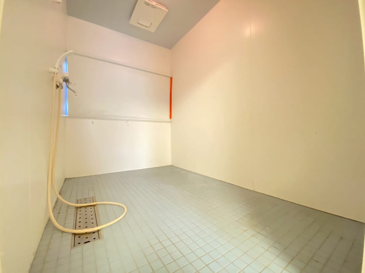 シャワールーム(風呂) シャワールーム(風呂)