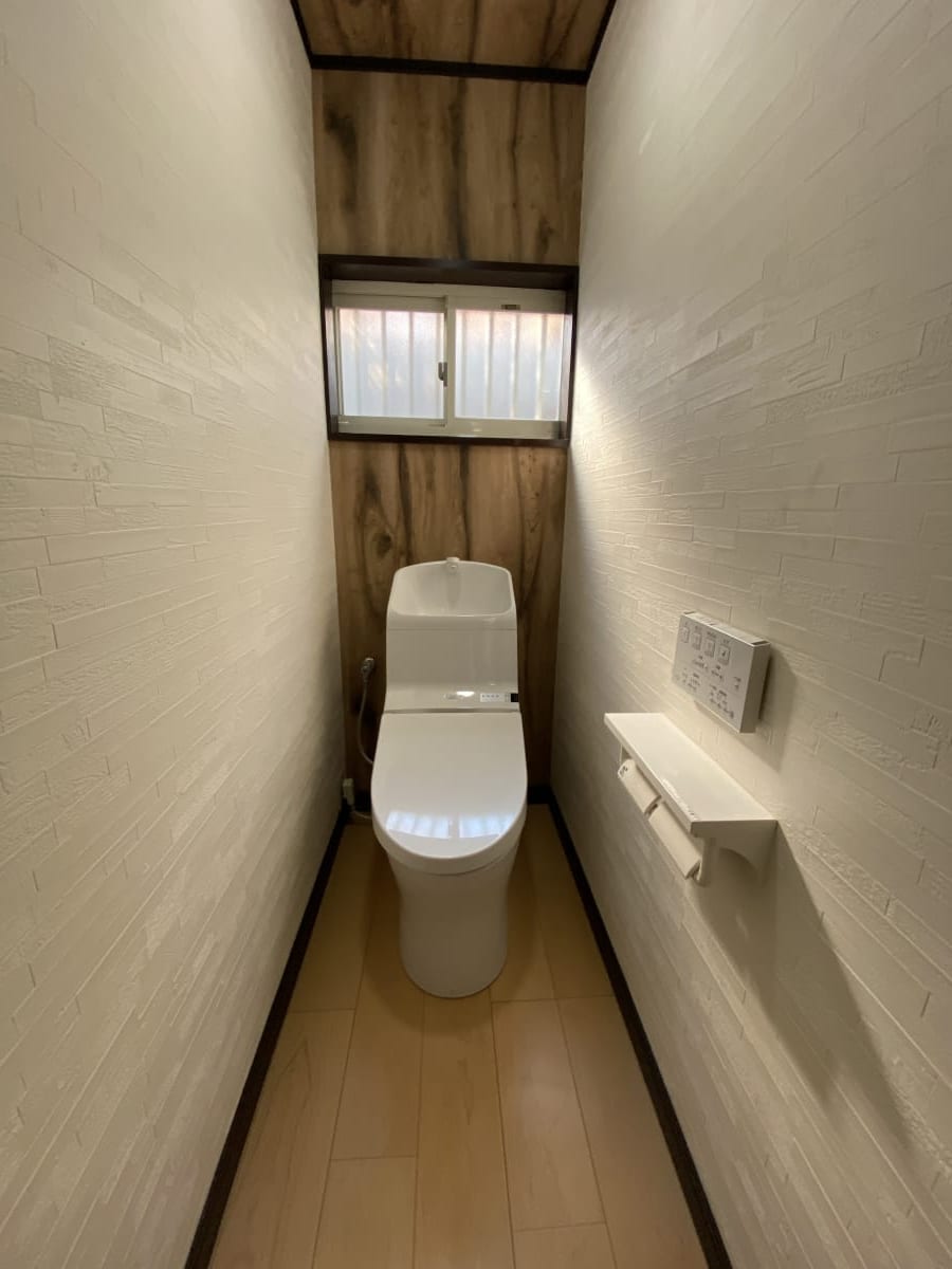 (トイレ) (トイレ)