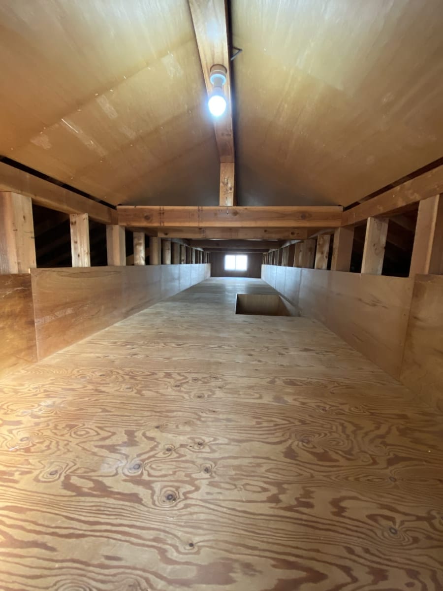 屋根裏収納(収納) 屋根裏収納(収納)