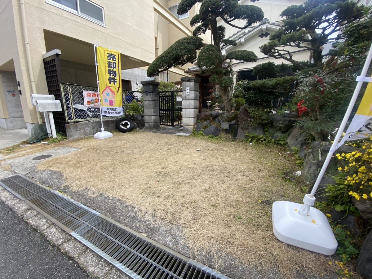 (駐車場) (駐車場)