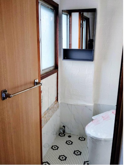 (トイレ) (トイレ)