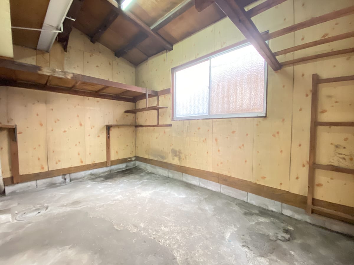 店舗部分・収納(設備) 店舗部分・収納(設備)