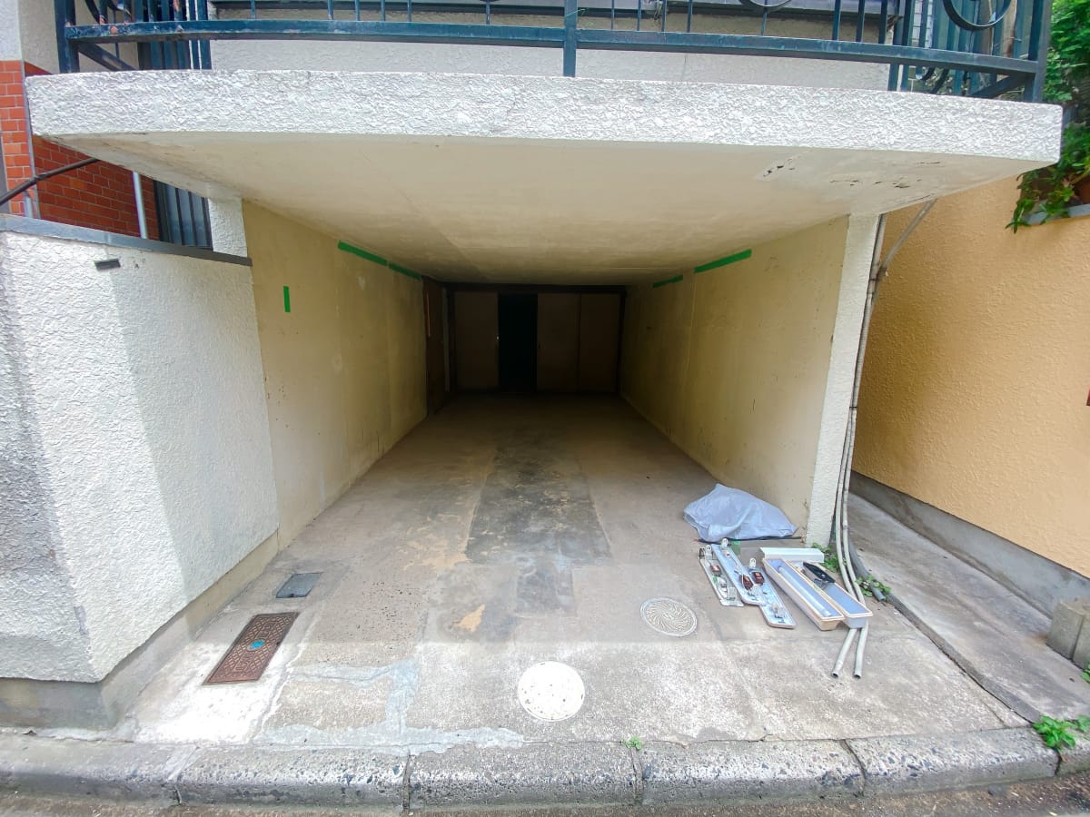 (駐車場) (駐車場)