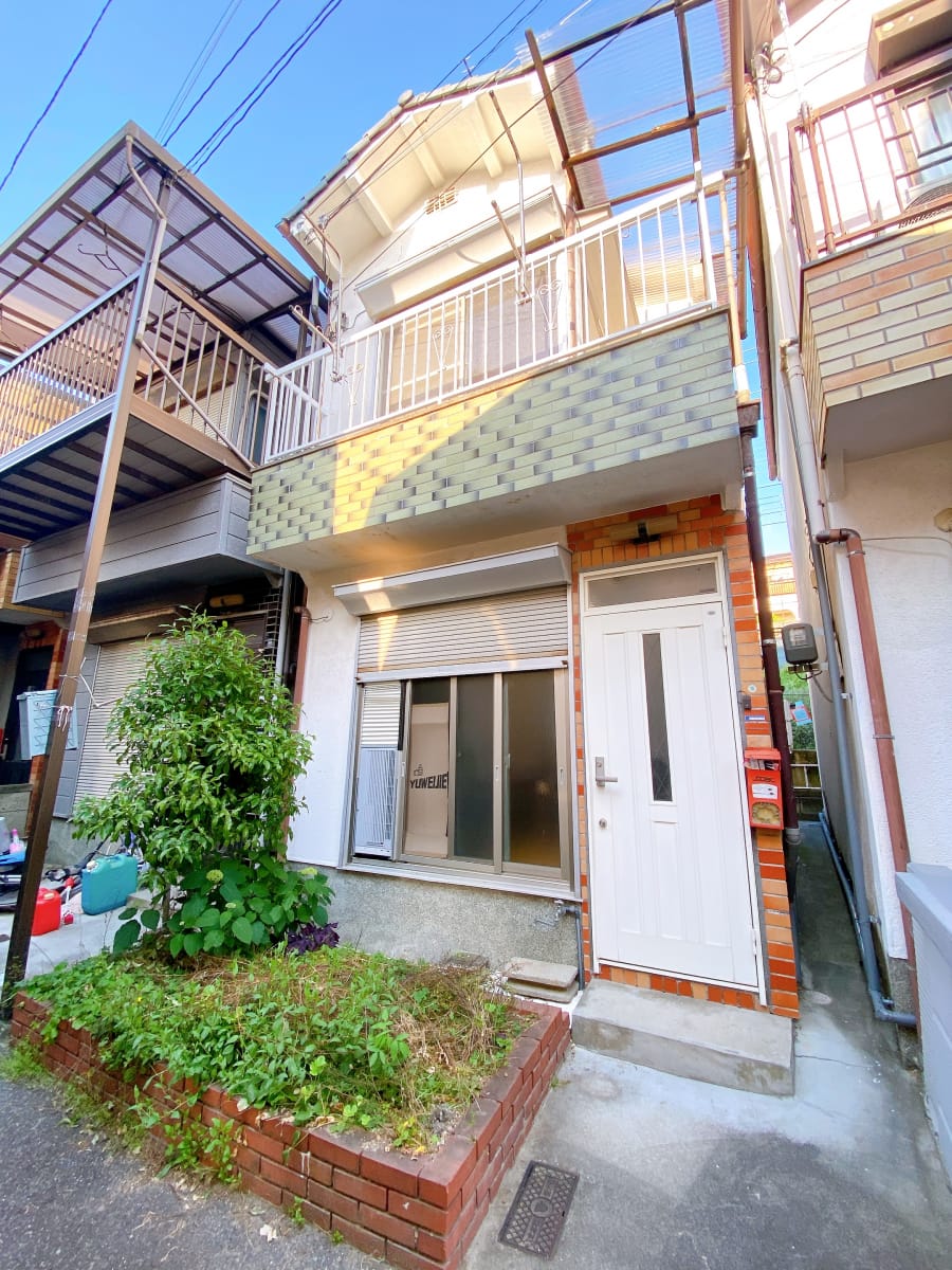 東石切町3丁目中古テラスハウス(オーナーチェンジ物件) 東石切町3丁目中古テラスハウス(オーナーチェンジ物件)