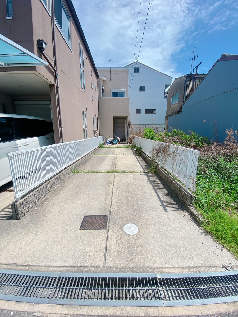 (駐車場) (駐車場)